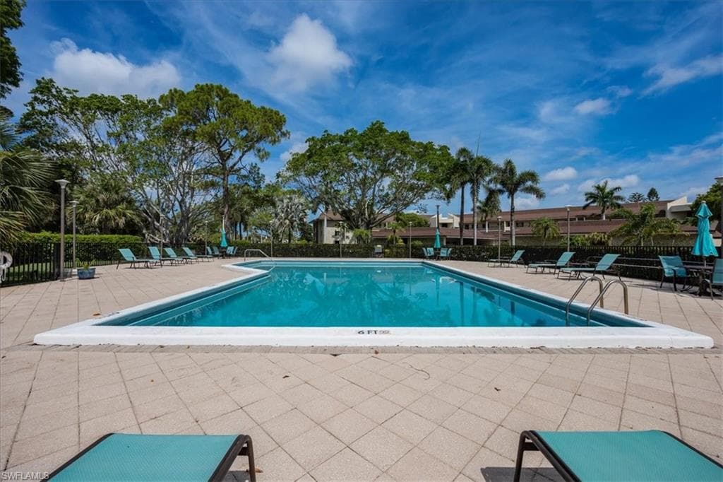 415 Augusta Blvd 110, Naples, FL 34113-30
