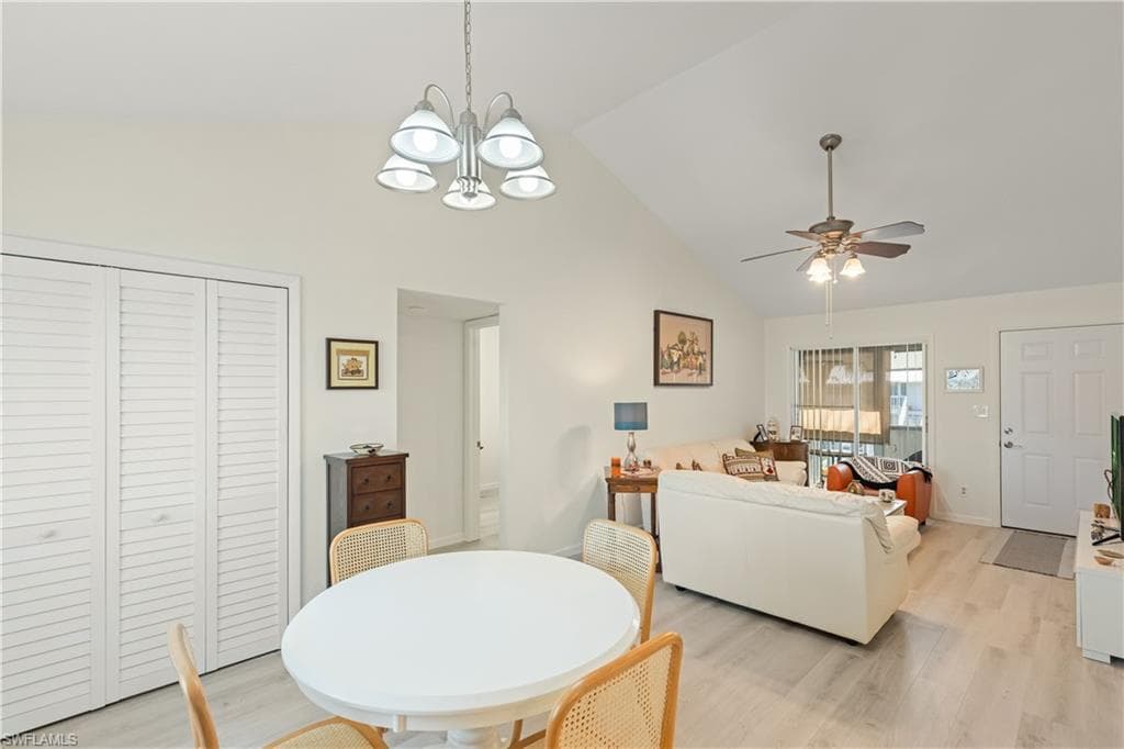 1297 7th Ave N 102, Naples, FL 34102-12