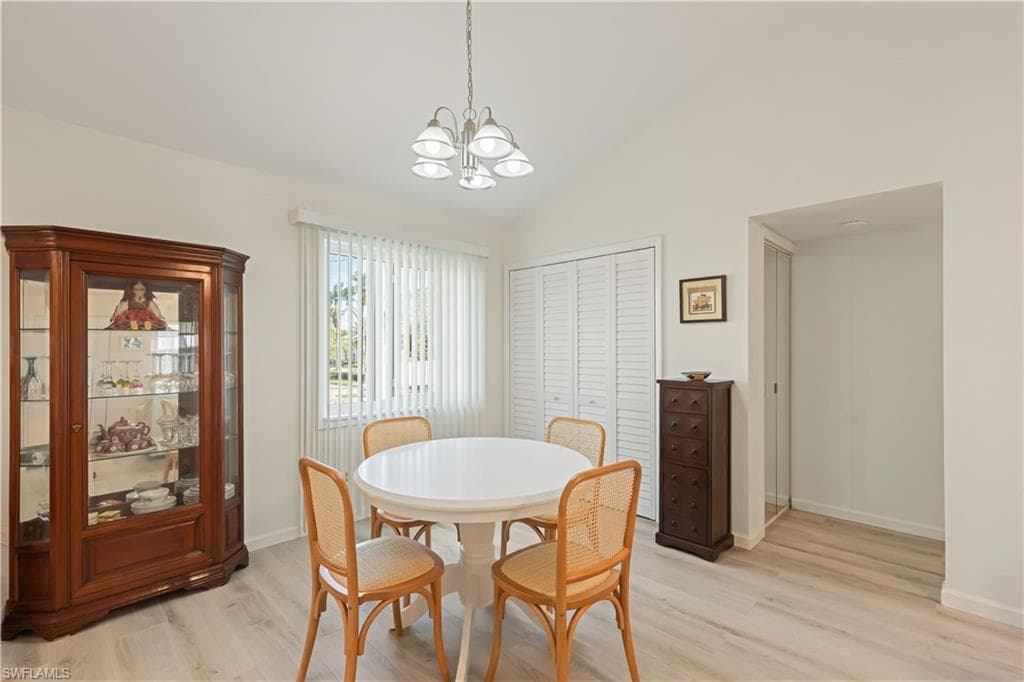 1297 7th Ave N 102, Naples, FL 34102-30