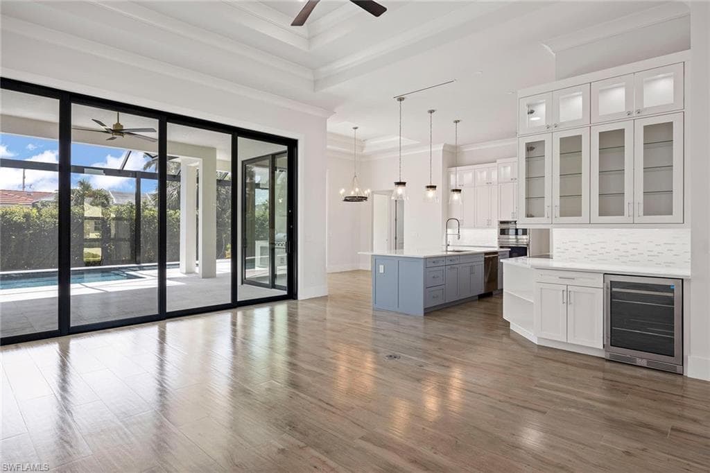 101 Beachcomber St, Marco Island, FL 34145-20