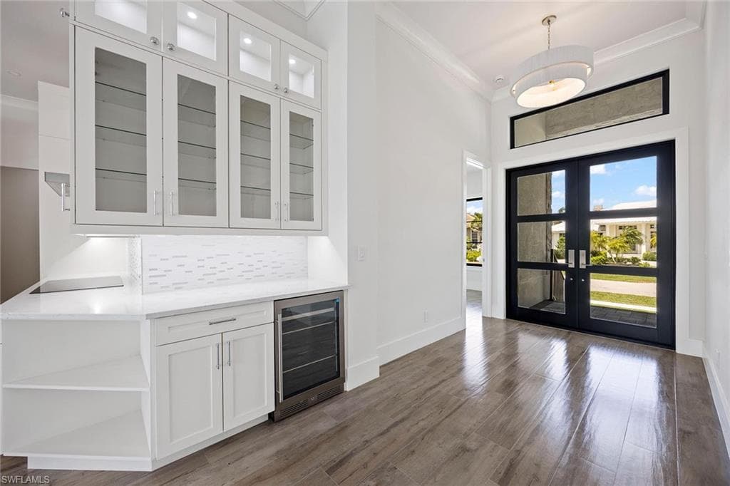 101 Beachcomber St, Marco Island, FL 34145-23