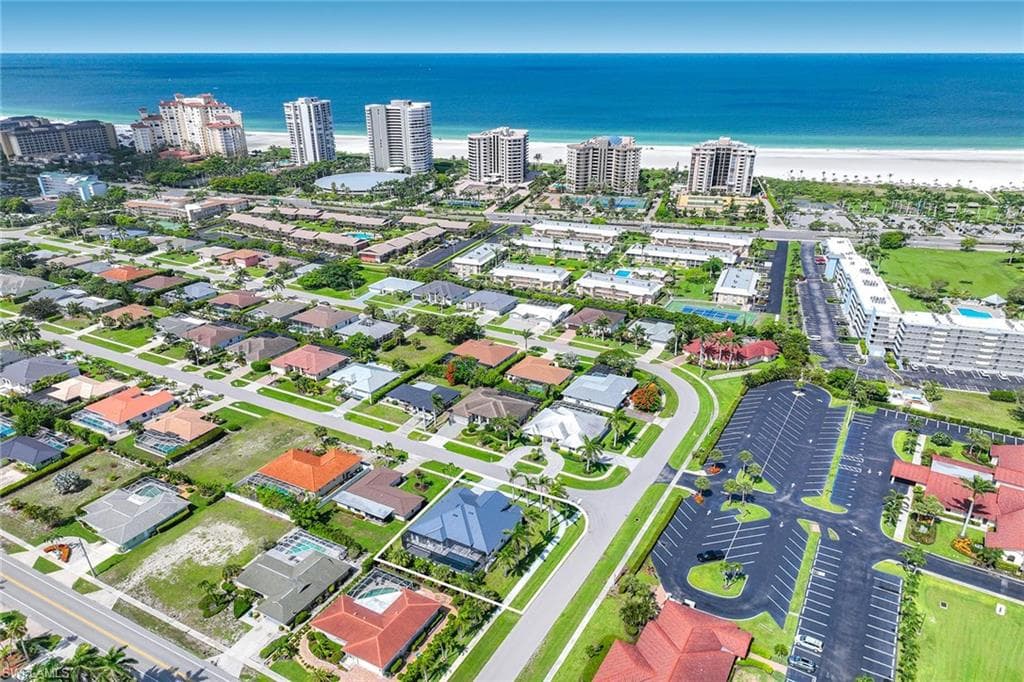 101 Beachcomber St, Marco Island, FL 34145-6