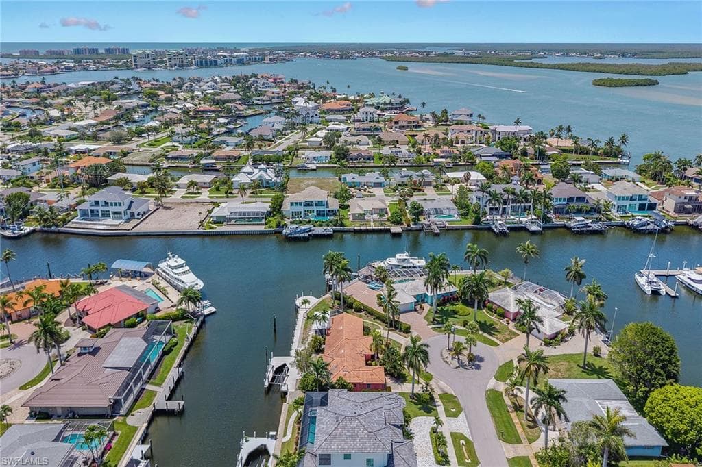 848 Buttonwood Ct, Marco Island, FL 34145-12