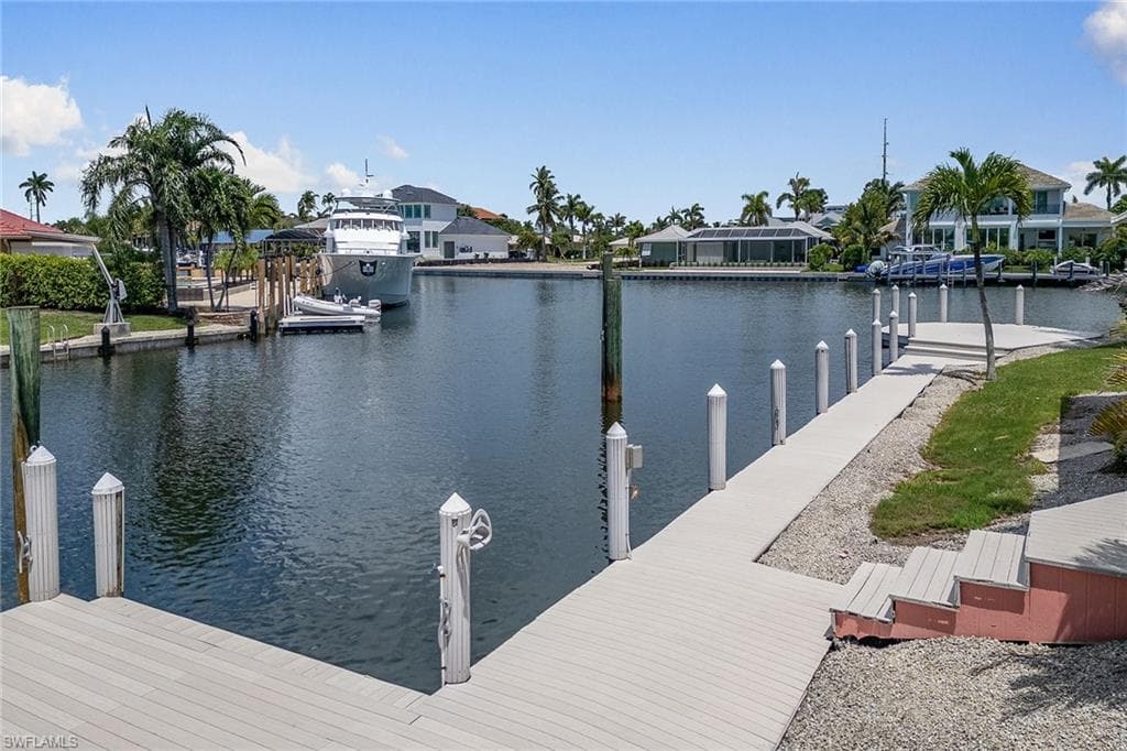 848 Buttonwood Ct, Marco Island, FL 34145-17