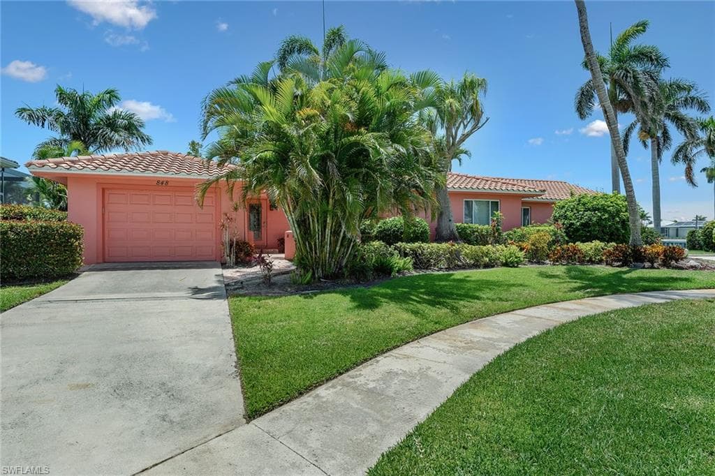 848 Buttonwood Ct, Marco Island, FL 34145-1