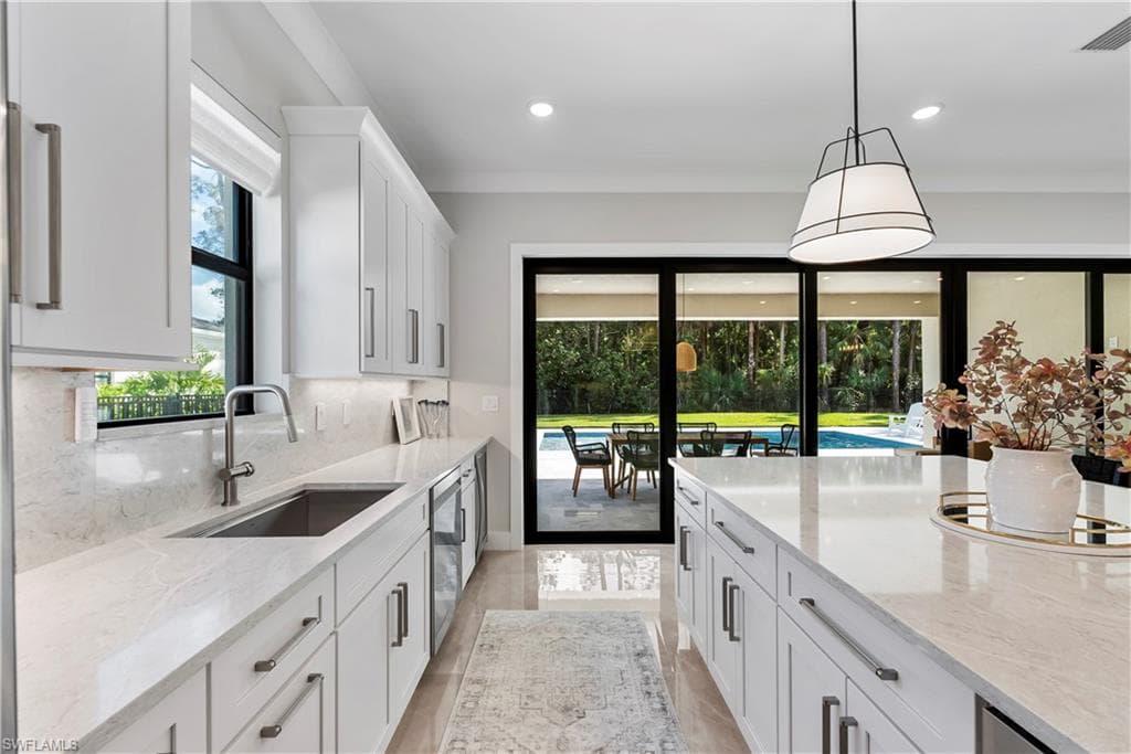 240 Allamanda Way, Naples, FL 34114-4