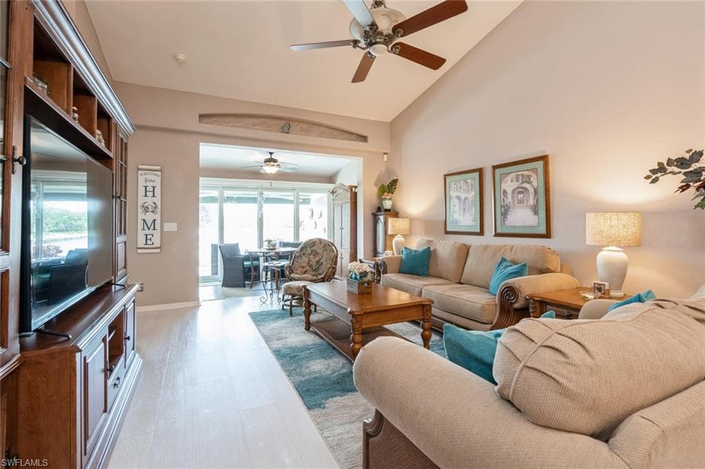 8452 Ibis Cove Cir B262, Naples, FL 34119-22