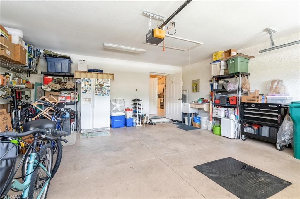 8452 Ibis Cove Cir B262, Naples, FL 34119-37