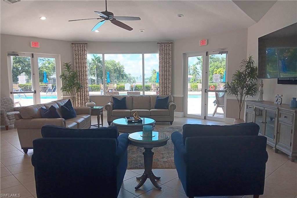 8452 Ibis Cove Cir B262, Naples, FL 34119-47