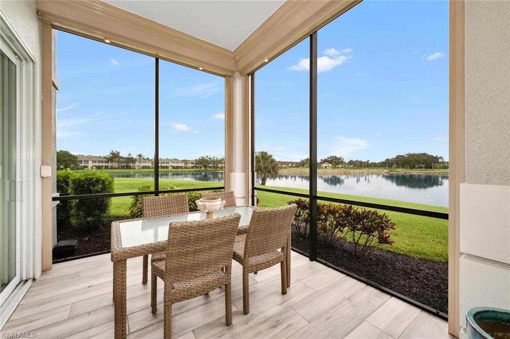 612 El Camino Real 101, Naples, FL 34119-21