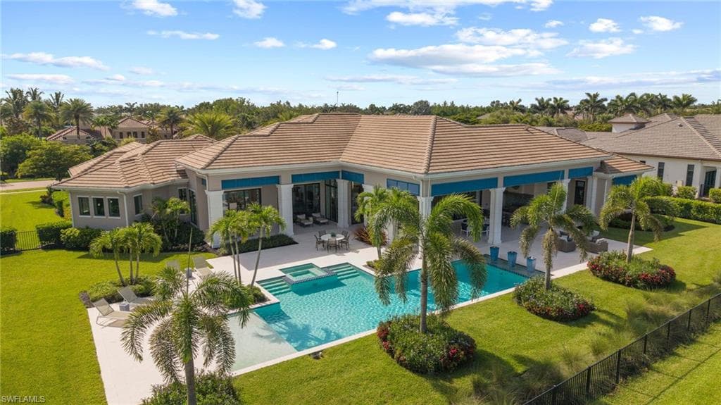 4297 Deephaven Ln, Naples, FL 34119-6