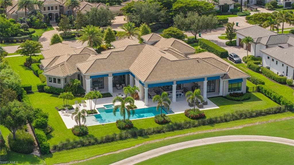 4297 Deephaven Ln, Naples, FL 34119-8