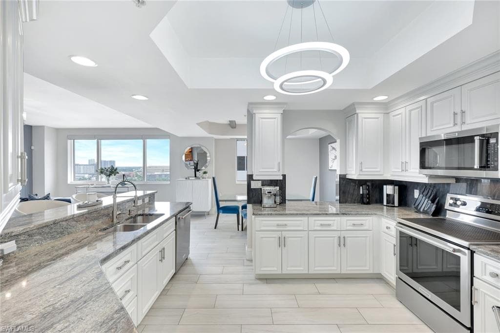 2104 1st St 1404, Fort Myers, FL 33901-9