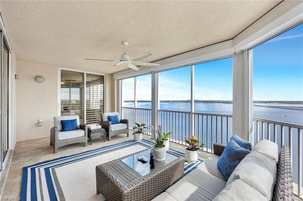 2104 1st St 1404, Fort Myers, FL 33901-14