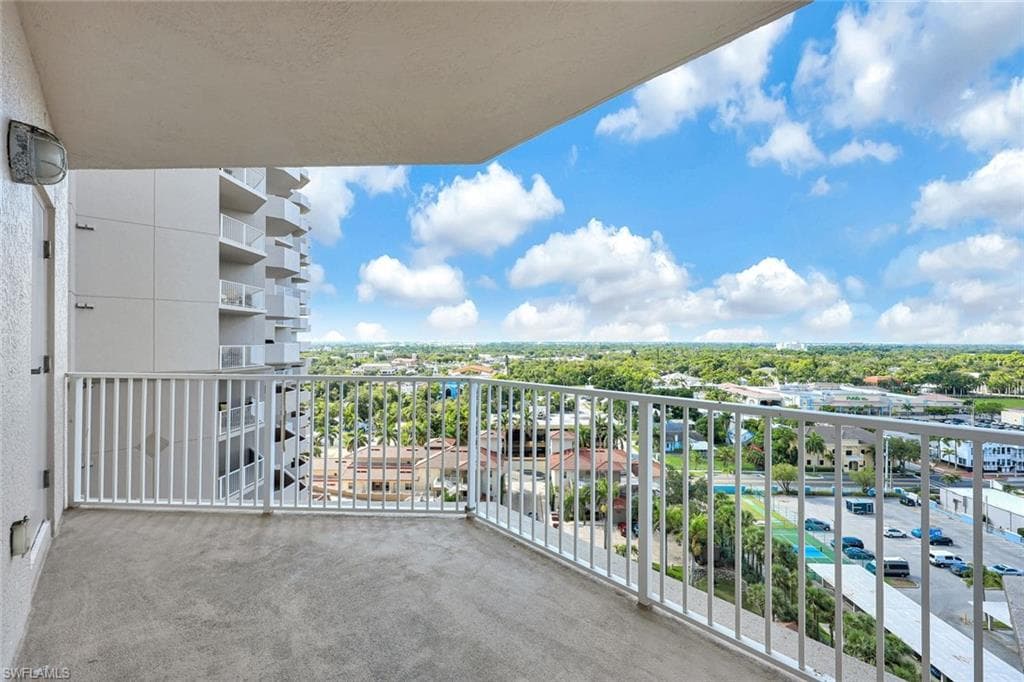 2104 1st St 1404, Fort Myers, FL 33901-22