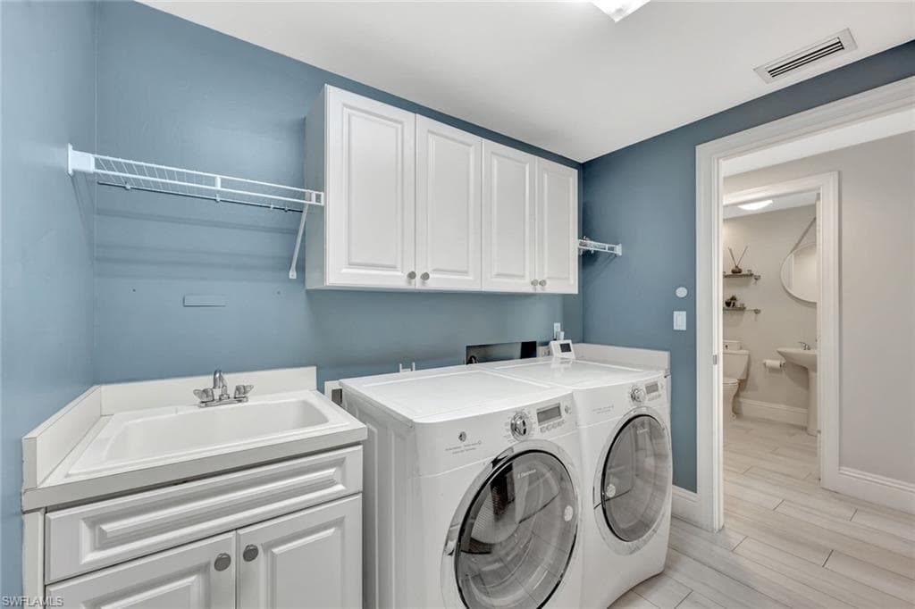 2104 1st St 1404, Fort Myers, FL 33901-25