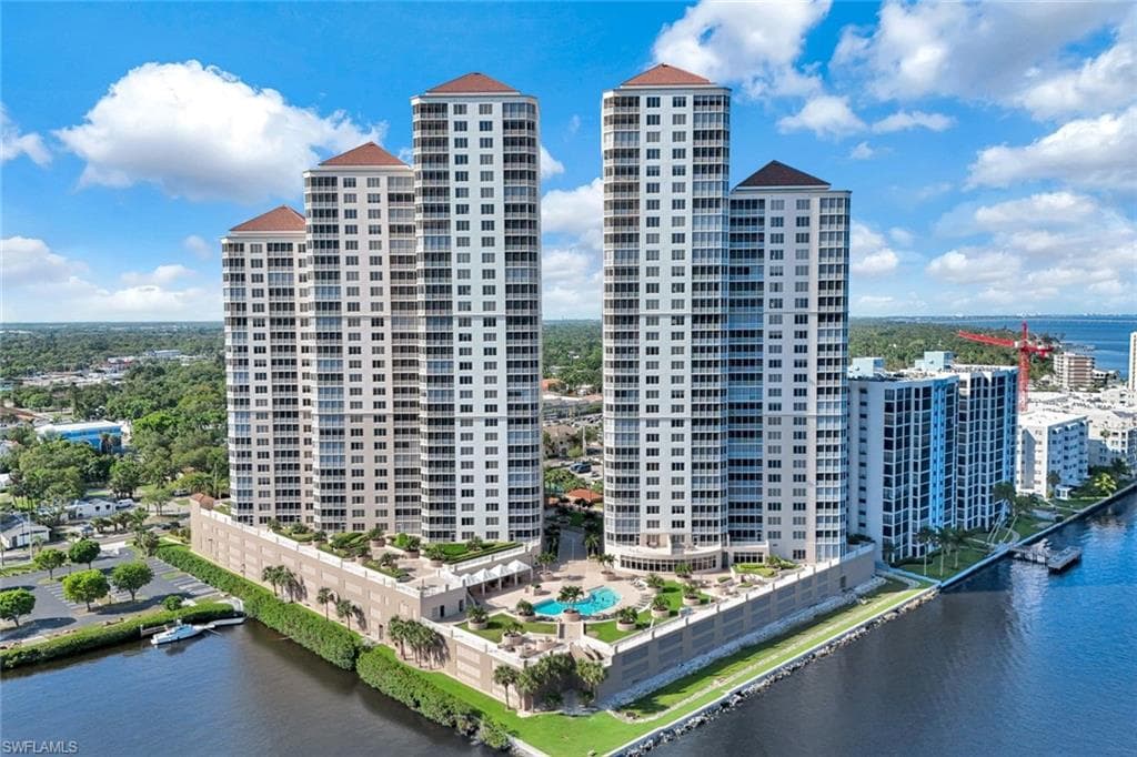 2104 1st St 1404, Fort Myers, FL 33901-1