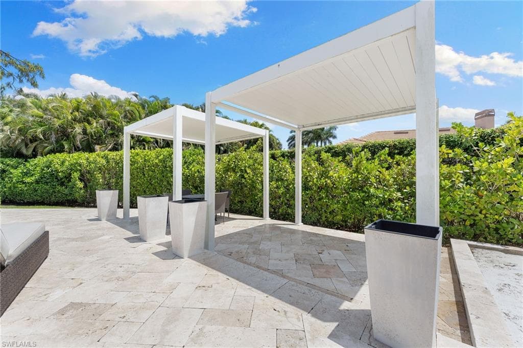 2274 Hawksridge Dr, Naples, FL 34105-36