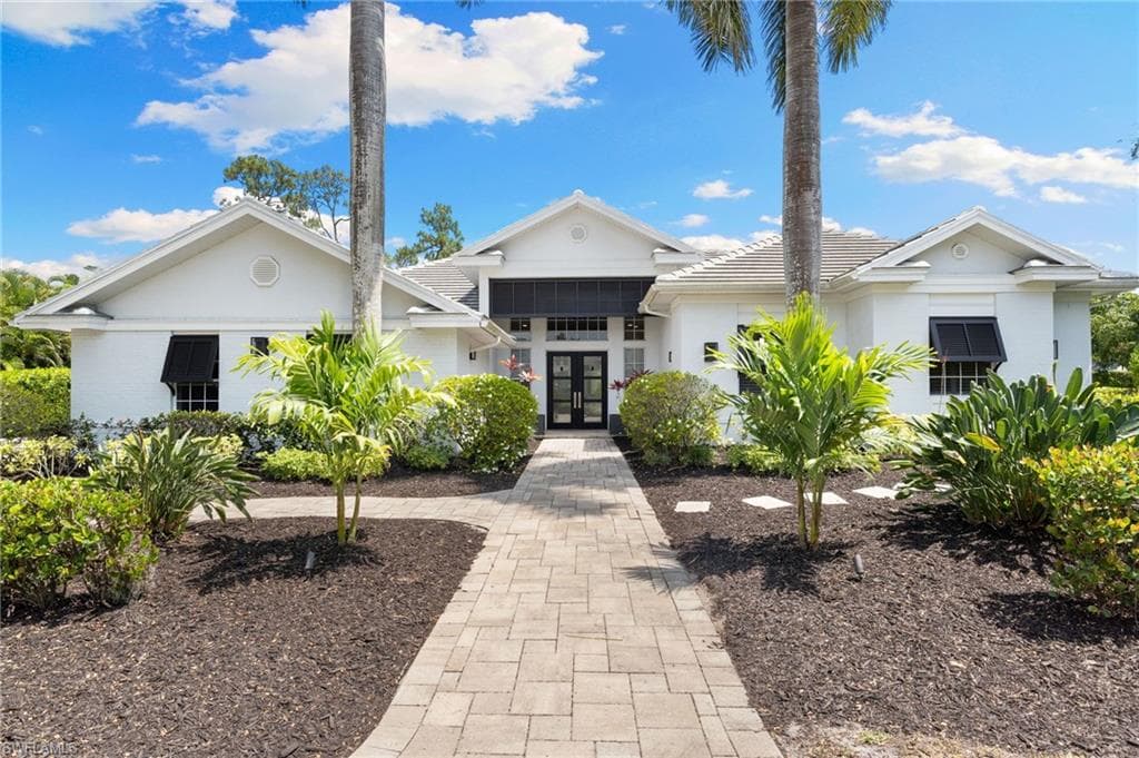 2274 Hawksridge Dr, Naples, FL 34105-2