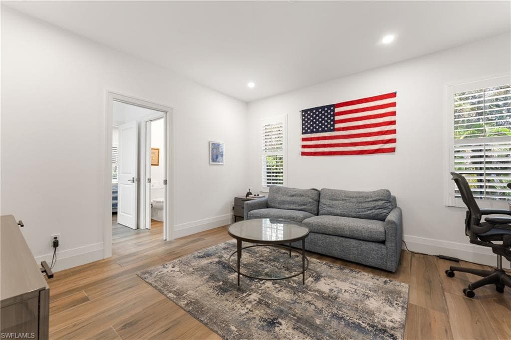 2274 Hawksridge Dr, Naples, FL 34105-39