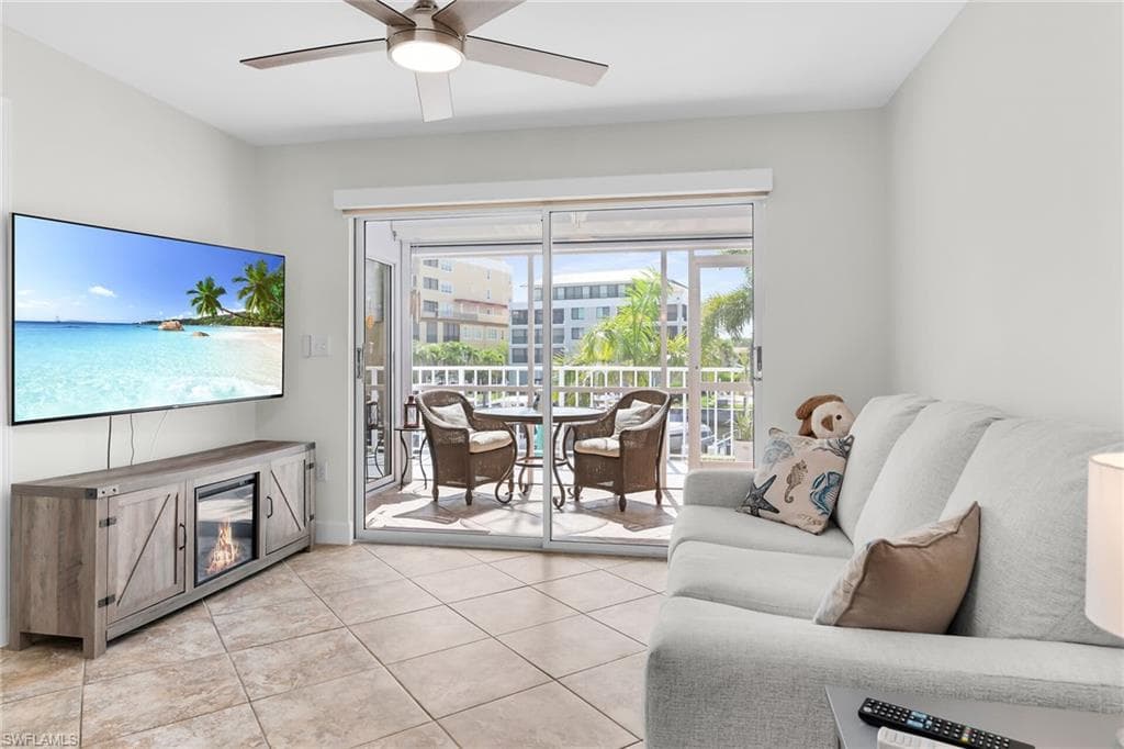 919 Huron Ct B203, Marco Island, FL 34145-14