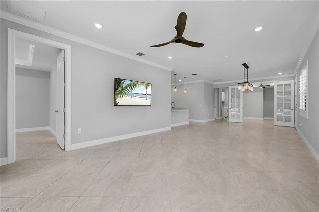 7690 Jacaranda Ln, Naples, FL 34114-14