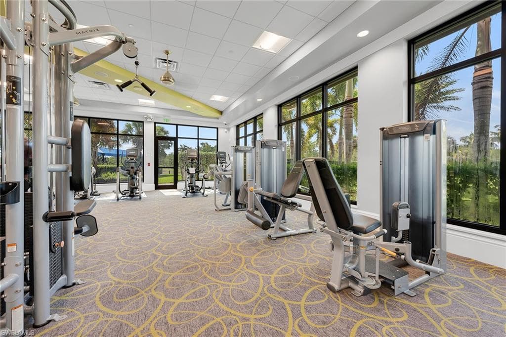 7690 Jacaranda Ln, Naples, FL 34114-36