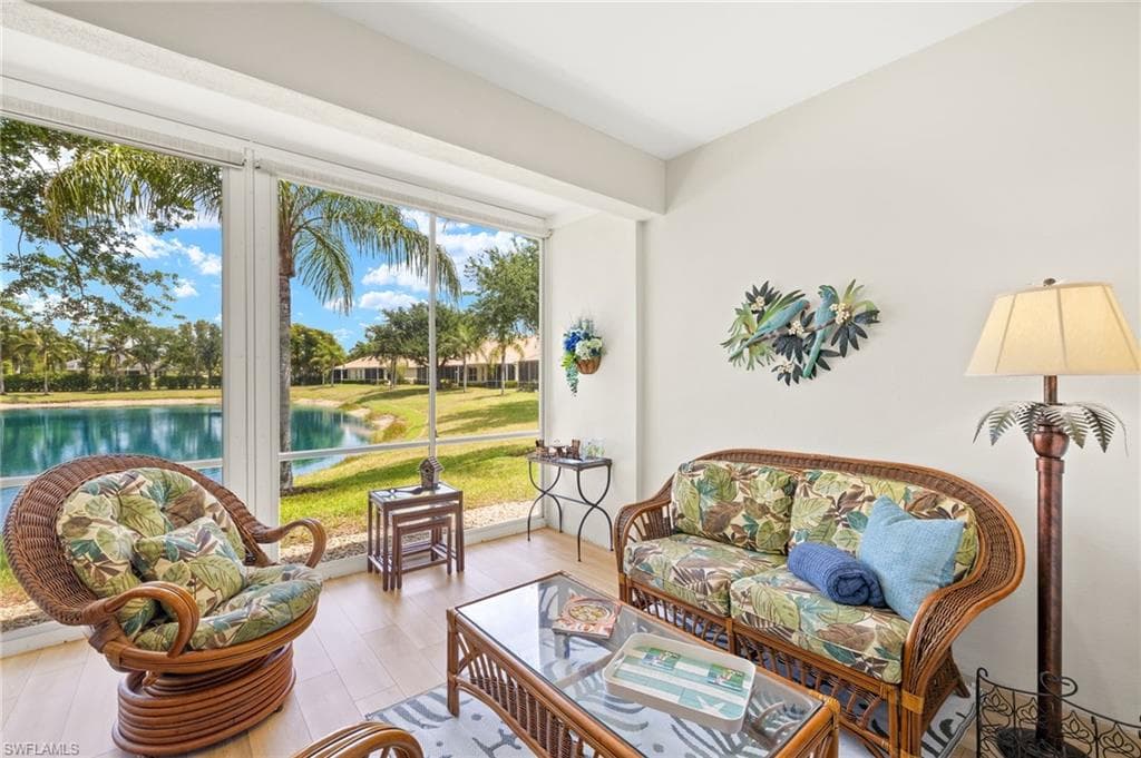 8782 Middlebrook Dr, Fort Myers, FL 33908-23