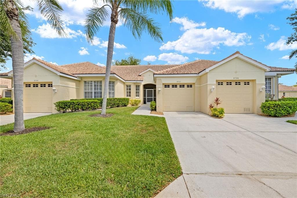 8782 Middlebrook Dr, Fort Myers, FL 33908-1