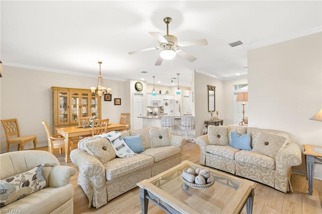 8782 Middlebrook Dr, Fort Myers, FL 33908-5
