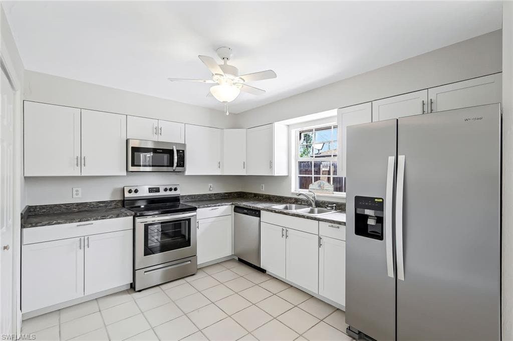 4402 Pine Lake Rd, Bonita Springs, FL 34134-7