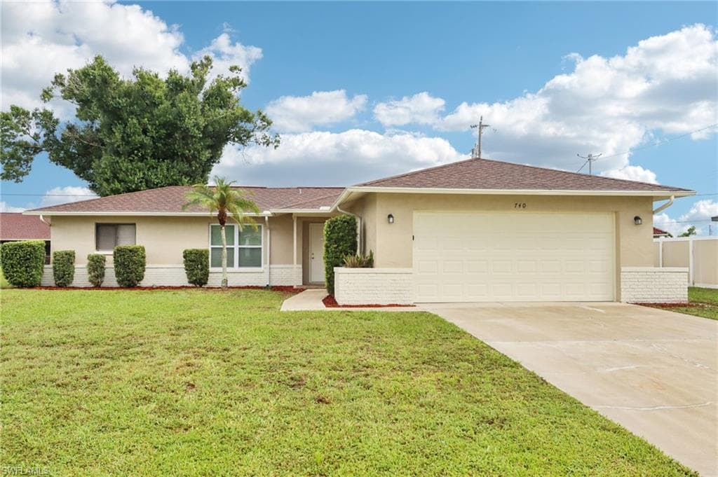 740 5th St, Cape Coral, FL 33991-17