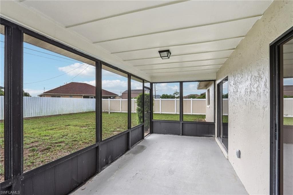 740 5th St, Cape Coral, FL 33991-29