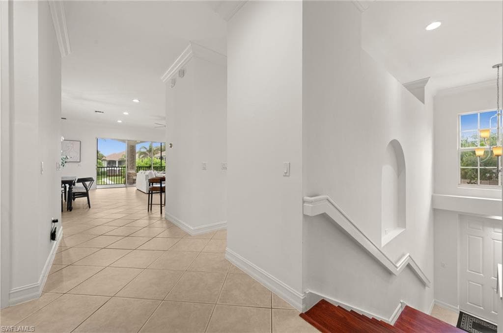5004 Maxwell Cir 3-202, Naples, FL 34105-38