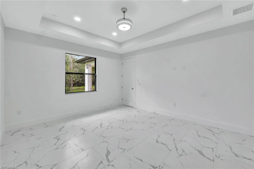 2407 Jetridge St, Alva, FL 33920-15