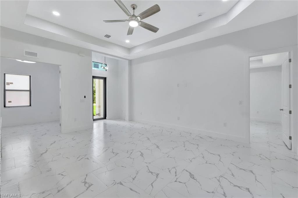 2407 Jetridge St, Alva, FL 33920-4