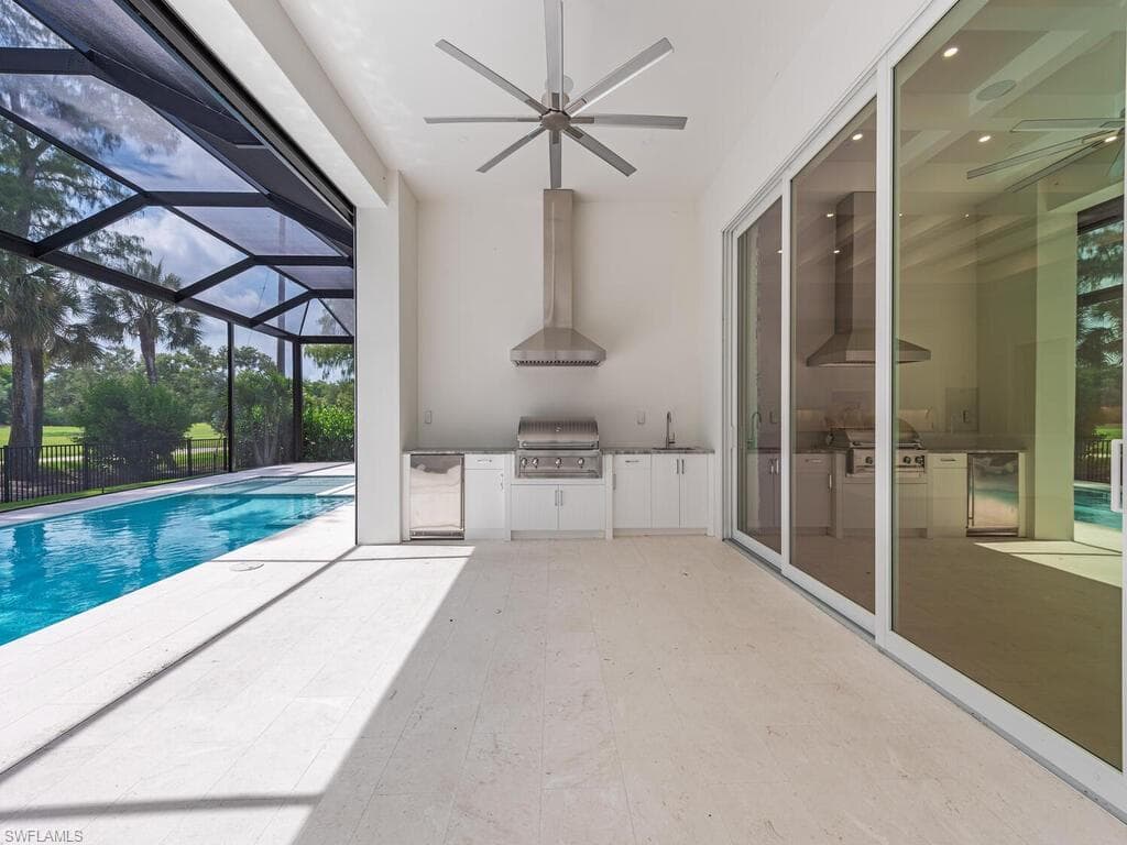 130 Burning Tree Dr, Naples, FL 34105-22