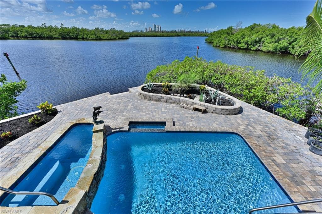 4735 Pinfish Ct, Bonita Springs, FL 34134-5