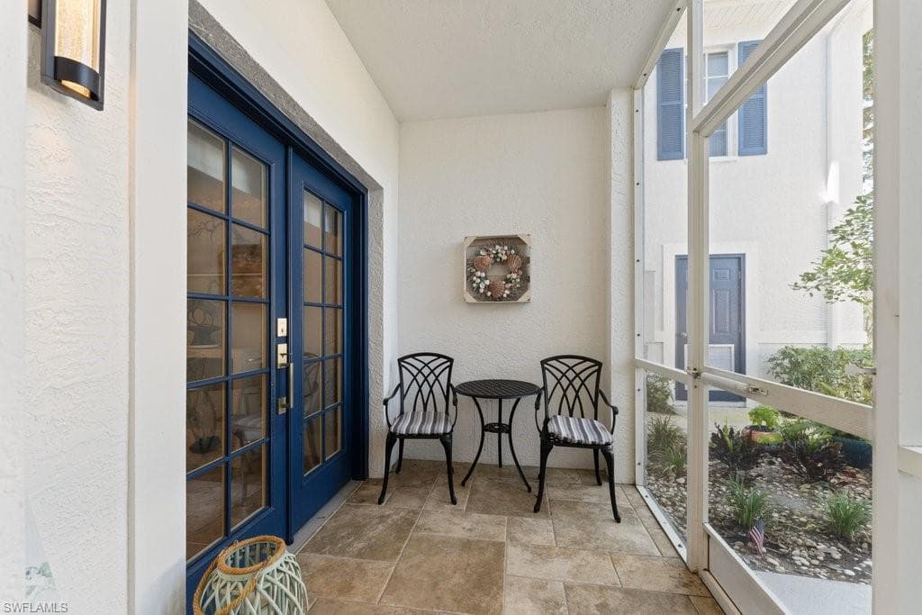7100 Barrington Cir 4, Naples, FL 34108-4