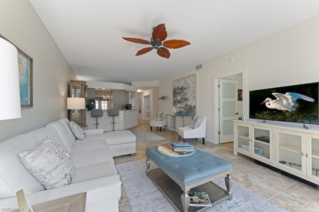 7100 Barrington Cir 4, Naples, FL 34108-7