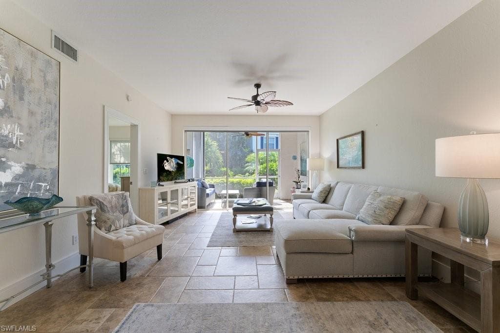 7100 Barrington Cir 4, Naples, FL 34108-8