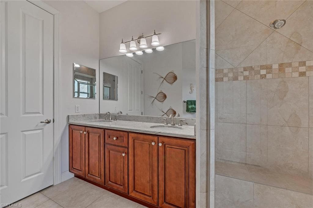 2310 70th Ave NE, Naples, FL 34120-16