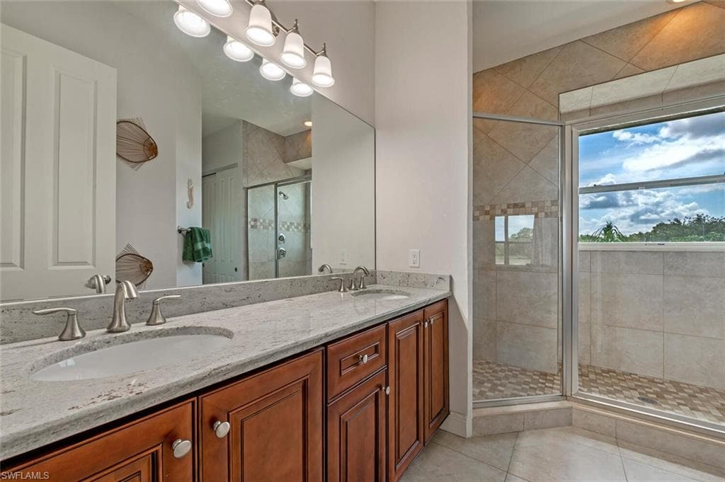2310 70th Ave NE, Naples, FL 34120-17