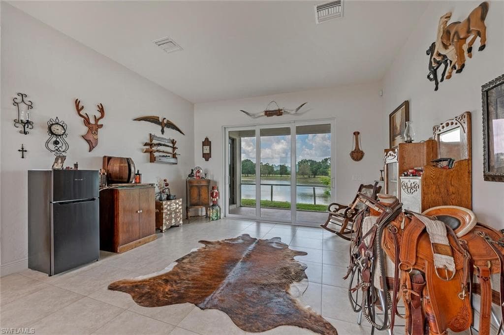 2310 70th Ave NE, Naples, FL 34120-5