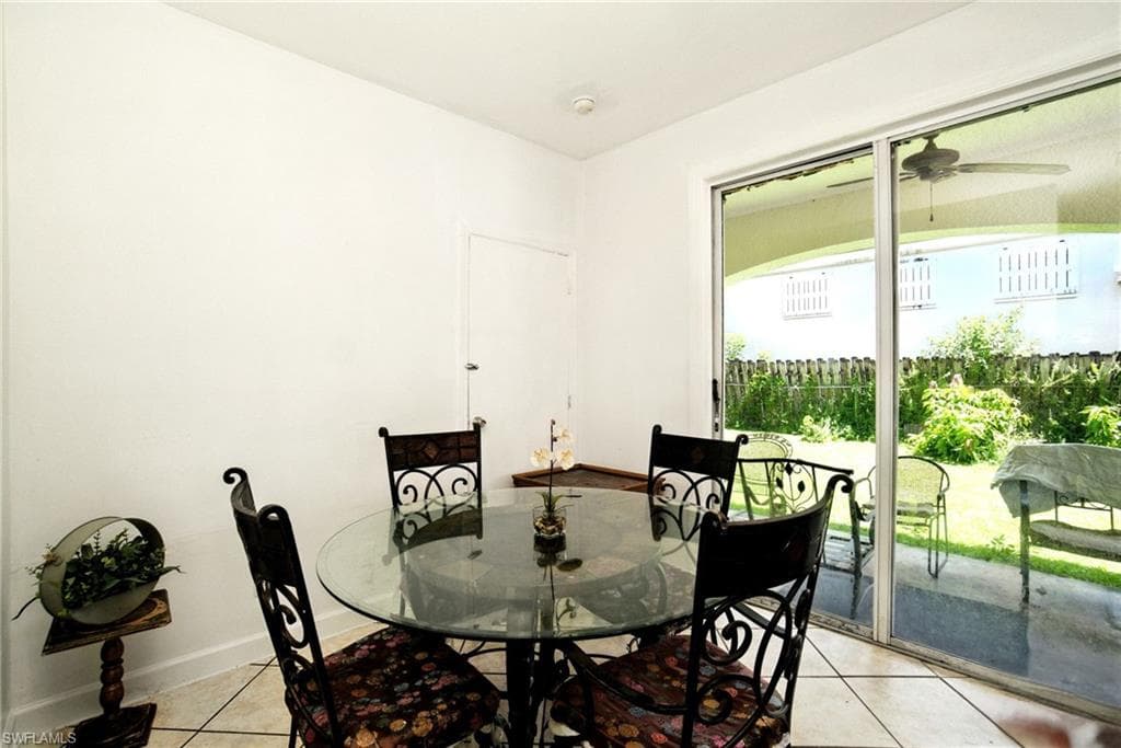 3389 Hibiscus Ave, Naples, FL 34104-15