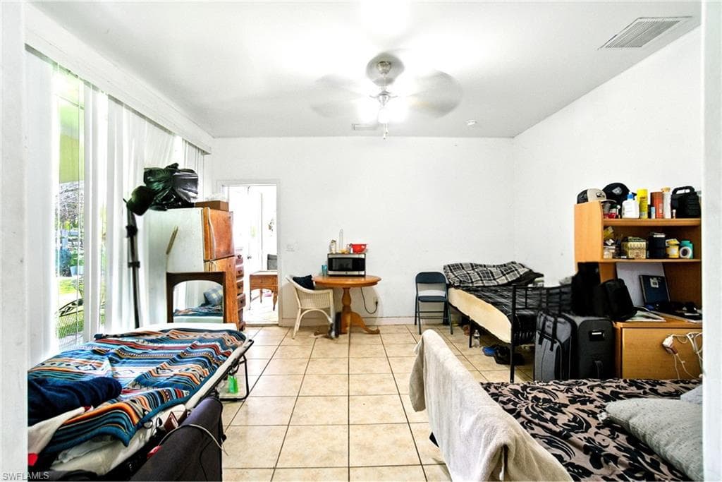 3389 Hibiscus Ave, Naples, FL 34104-20