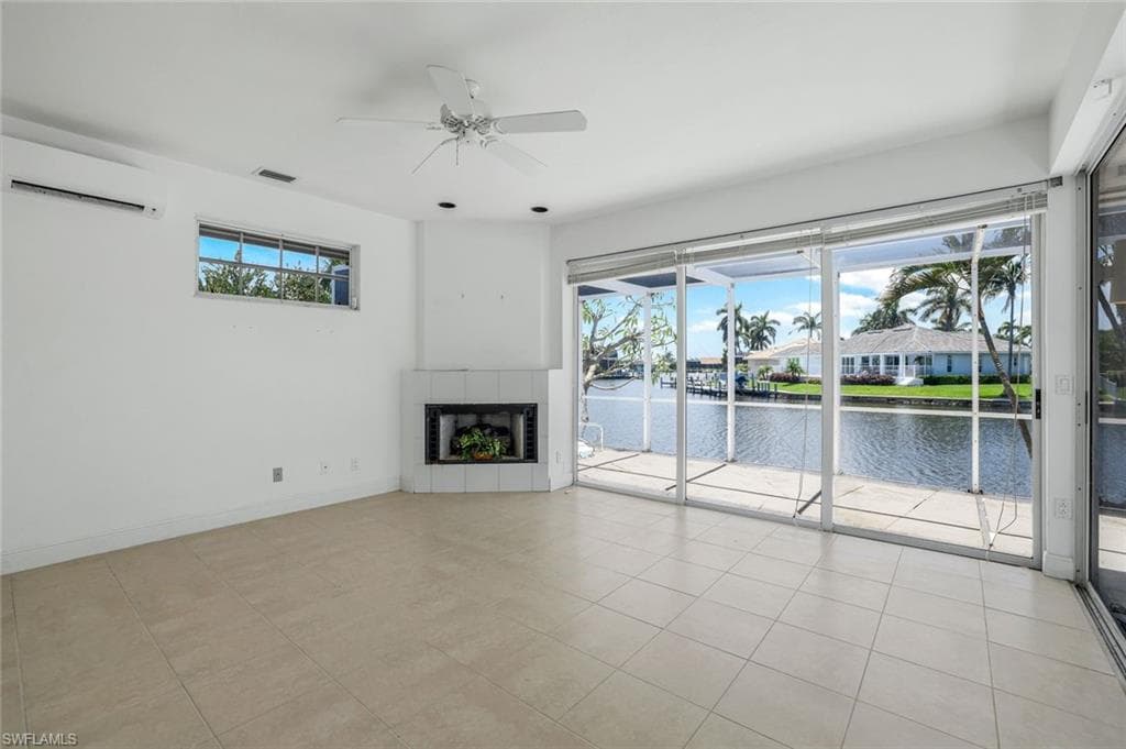 1895 Woodbine Ct, Marco Island, FL 34145-5