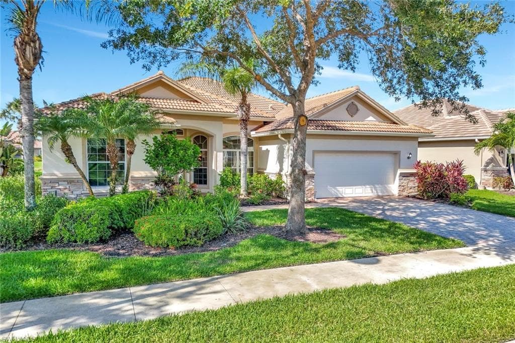 9693 Cobalt Cove Cir, Naples, FL 34120-1