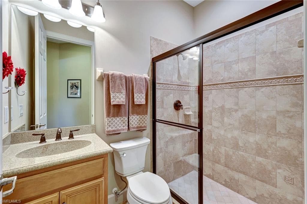 9693 Cobalt Cove Cir, Naples, FL 34120-26