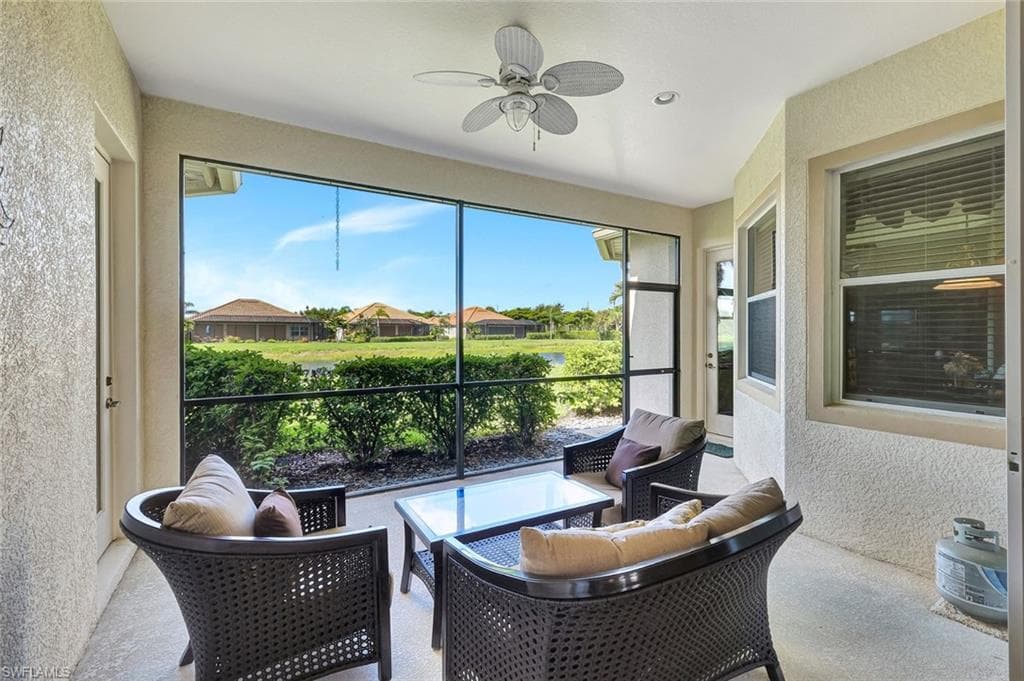 9693 Cobalt Cove Cir, Naples, FL 34120-32